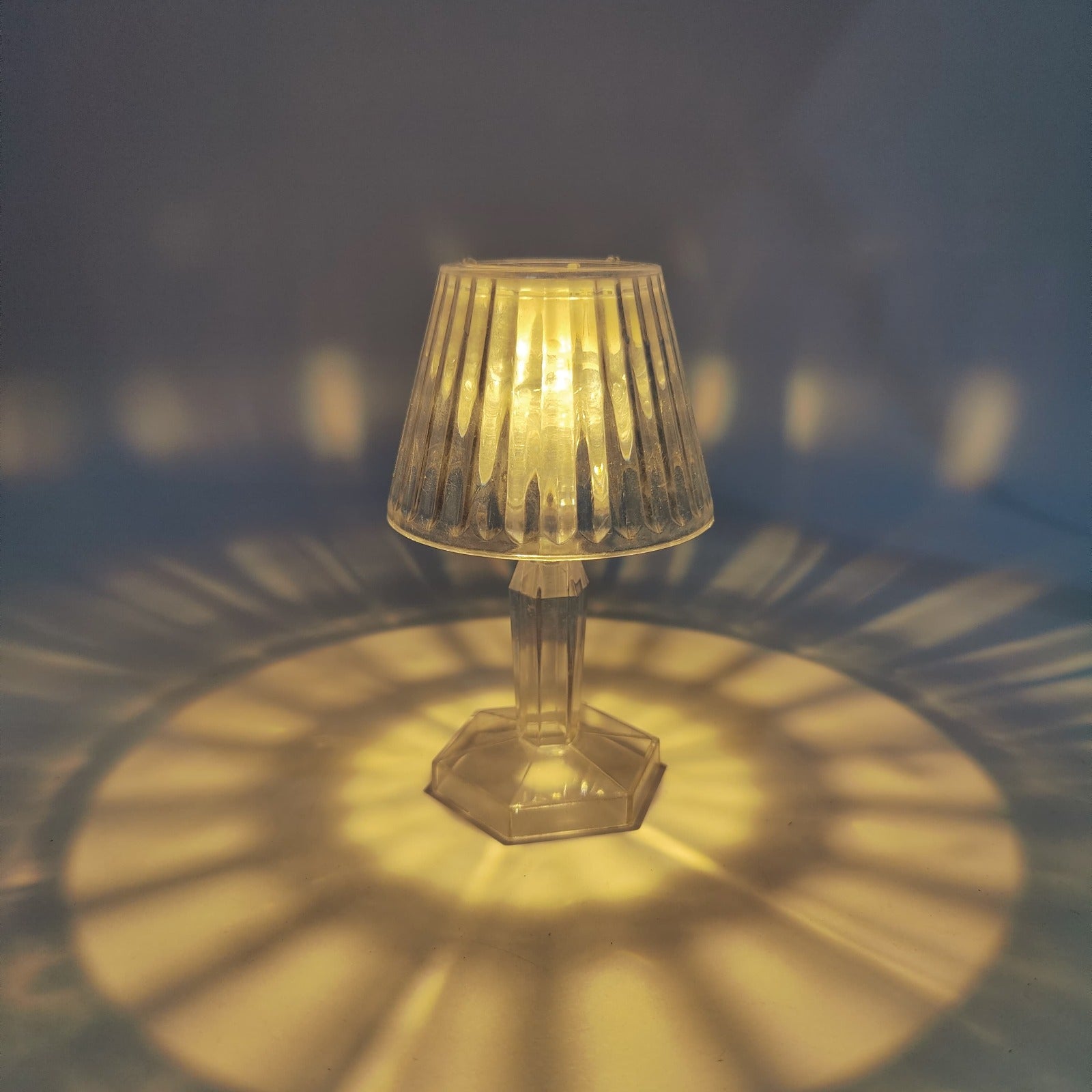 Led Night Light Crystal Diamond Table Lamp (cell Operated) ^^